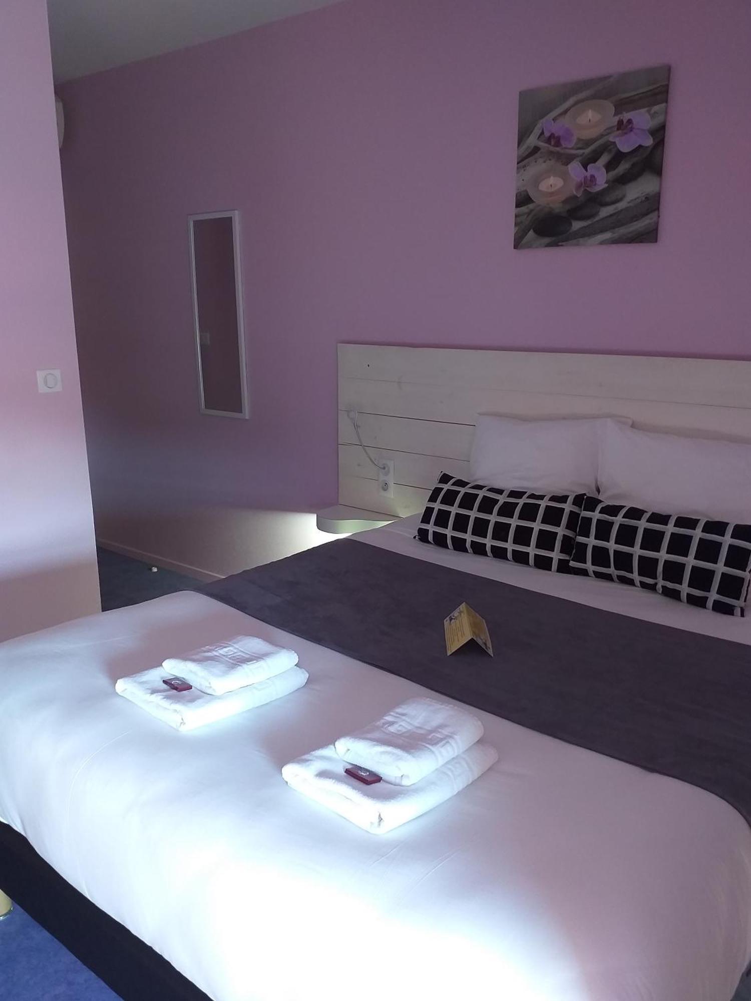 Hotel La Couronne مارماند المظهر الخارجي الصورة
